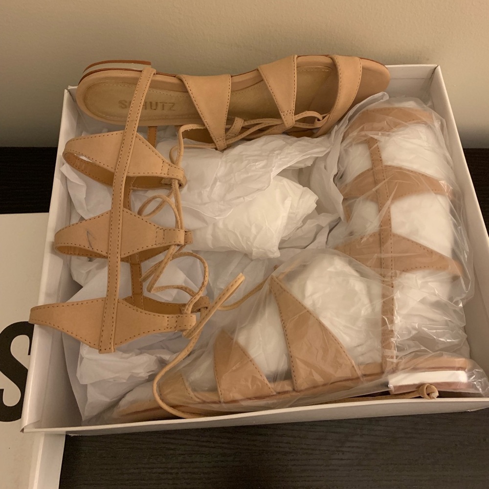 NWT Schulz Erlina suede tan sandals, size 6.5!